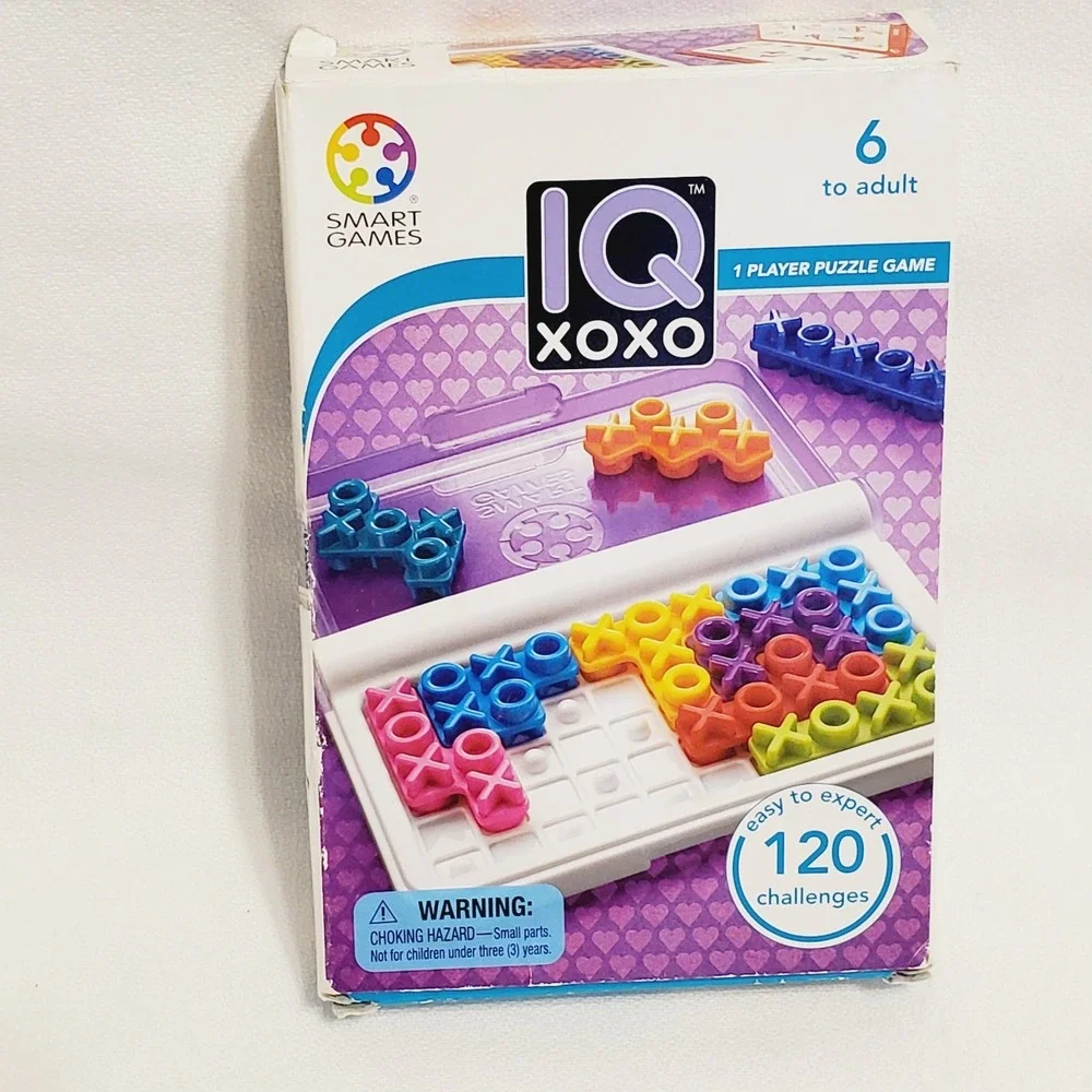 Smart Games 444 IQ XOXO Comopact Logic Puzzle Travel Size Game